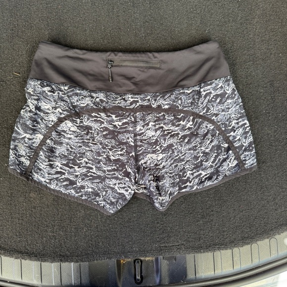 lululemon athletica Wave Pattern Athletic Shorts #140 - Picture 2 of 4